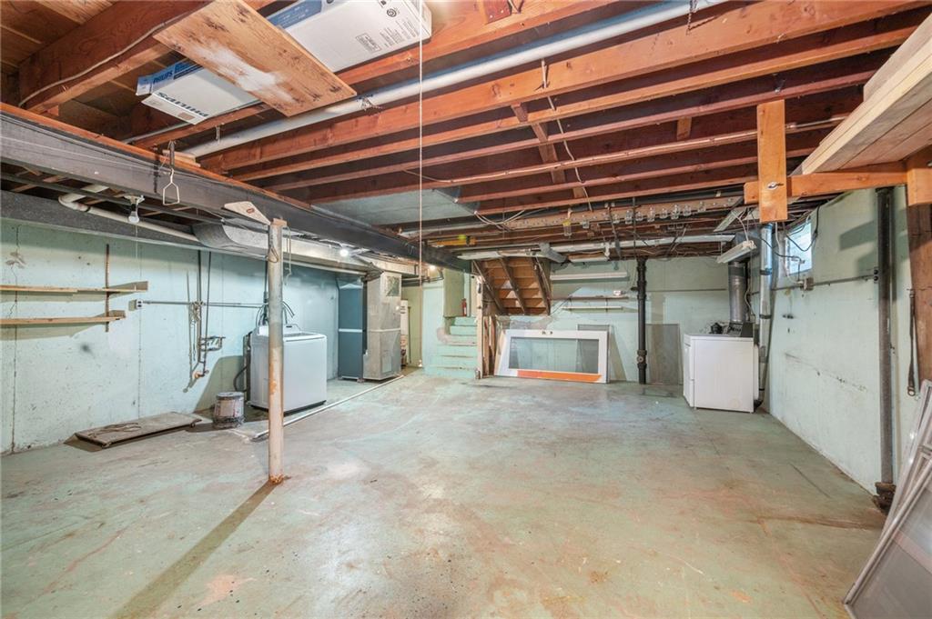 3322 W 95th St, Leawood, KS 66206