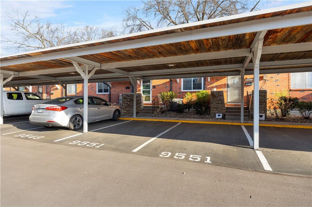 9551 Outlook Dr, Overland Park, KS 66207