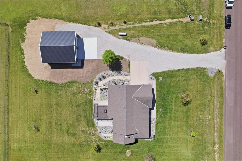 17368 254th St, Tonganoxie, KS 66086