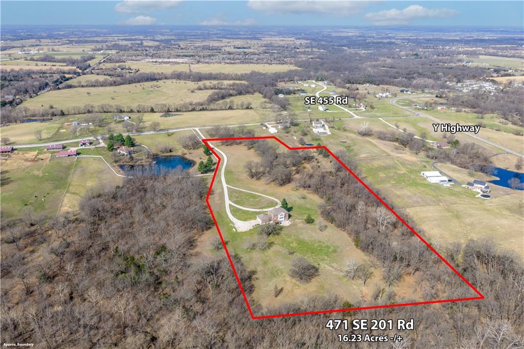 471 201st Rd, Warrensburg, MO 64093