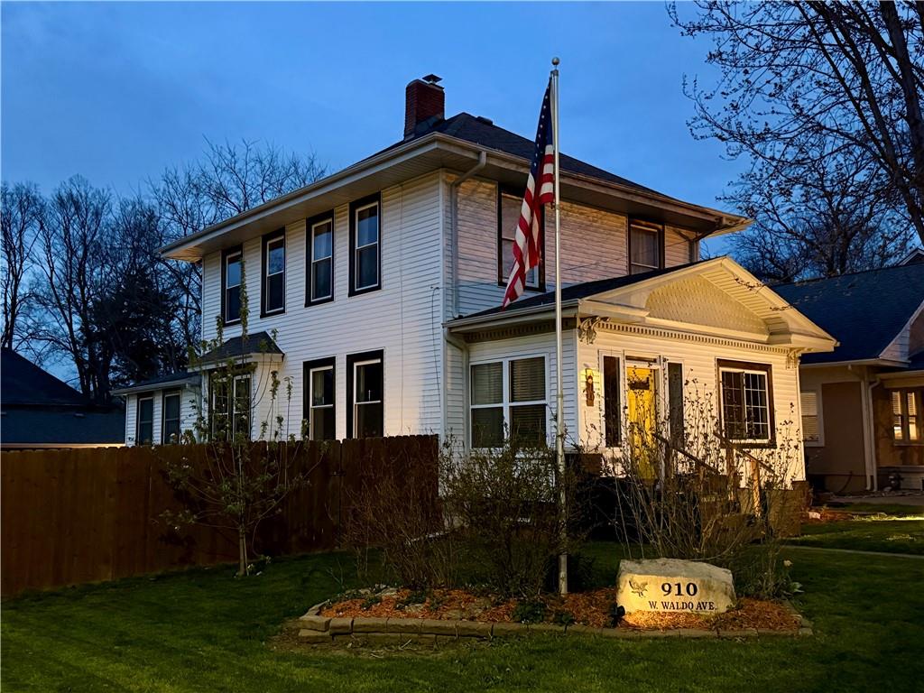 910 W Waldo Ave, Independence, MO 64050