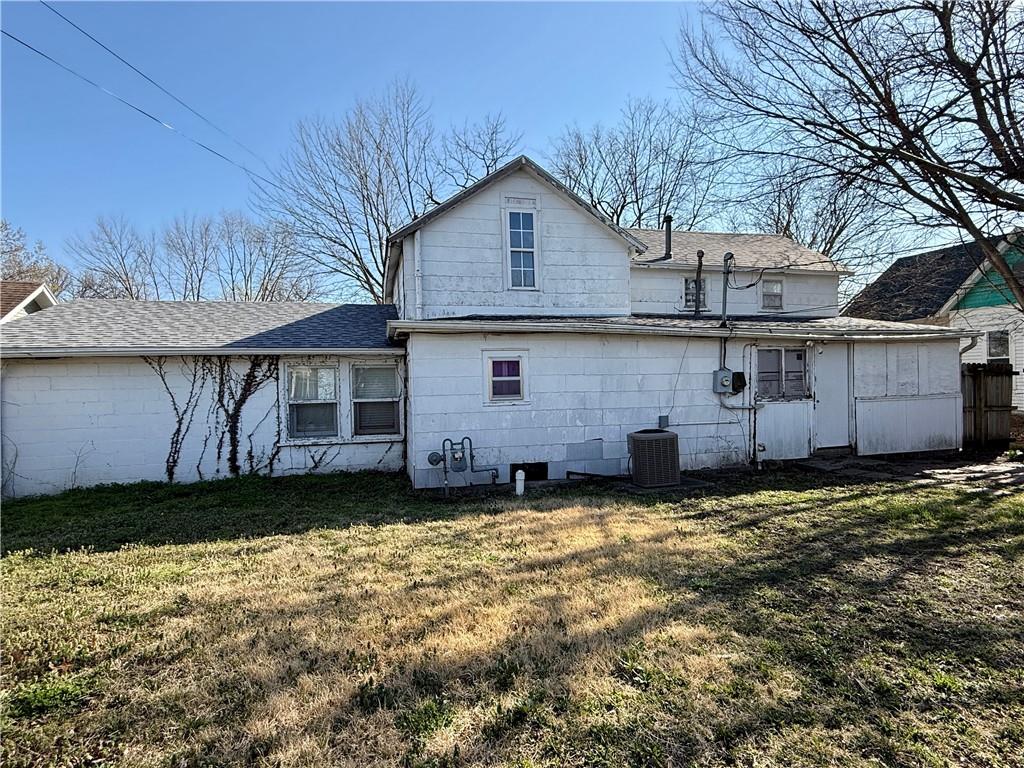 318 Miami St, Burlington, KS 66839