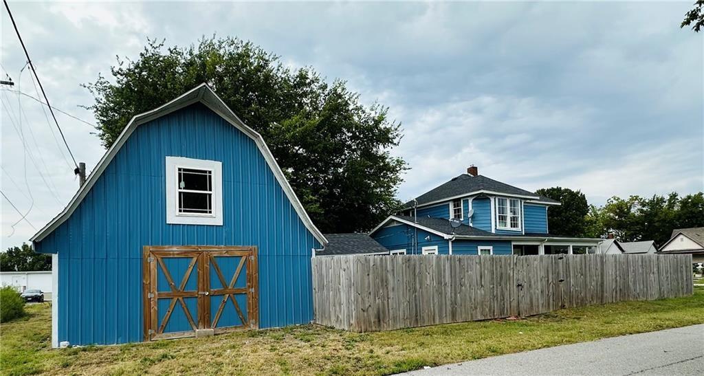 516 E 5th St, Galena, KS 66739
