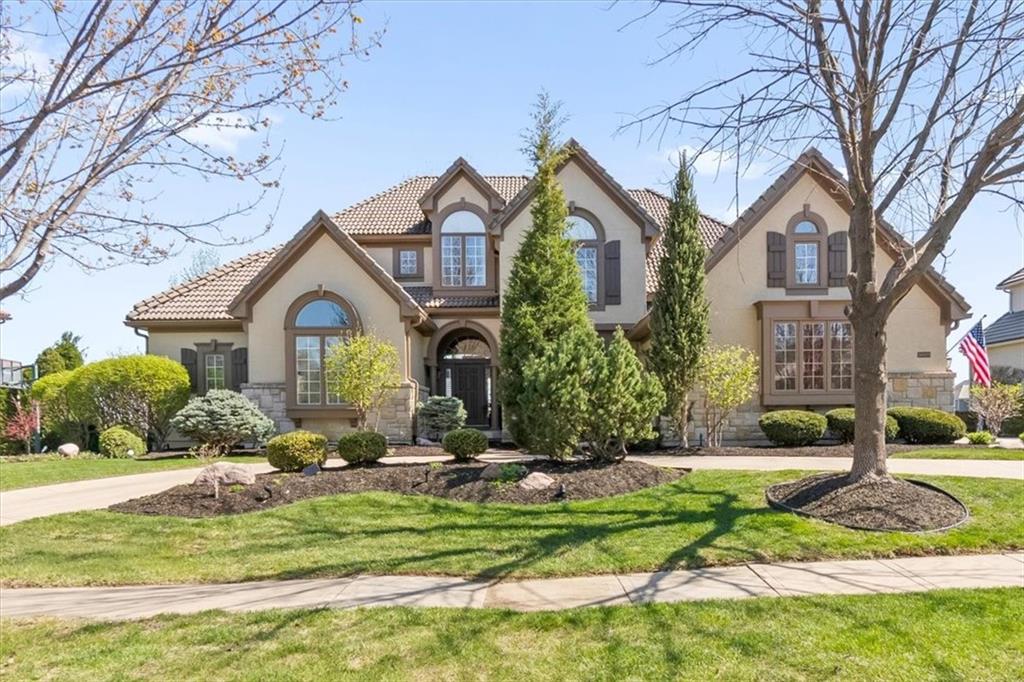 14001 Dearborn St, Overland Park, KS 66223