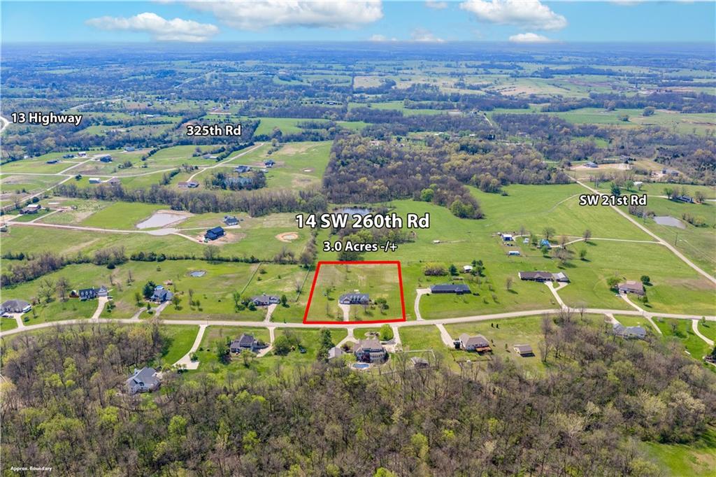 14 SW 260 Rd, Warrensburg, MO 64093
