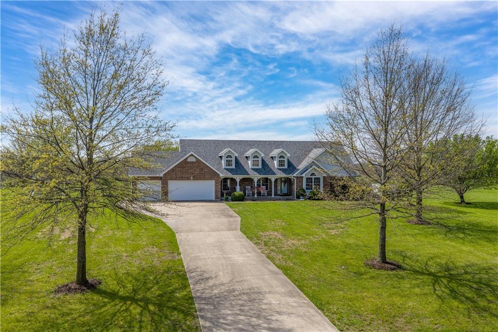 14 SW 260 Rd, Warrensburg, MO 64093