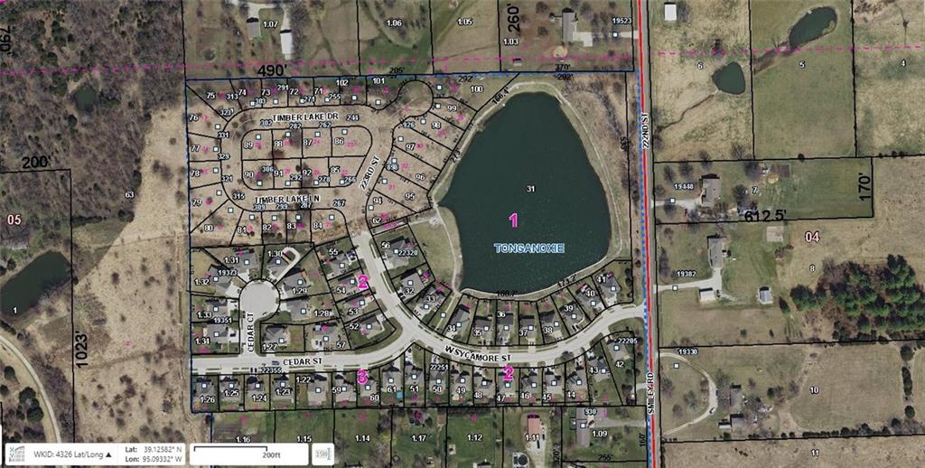 22999 W Sycamore St, Tonganoxie, KS 66086