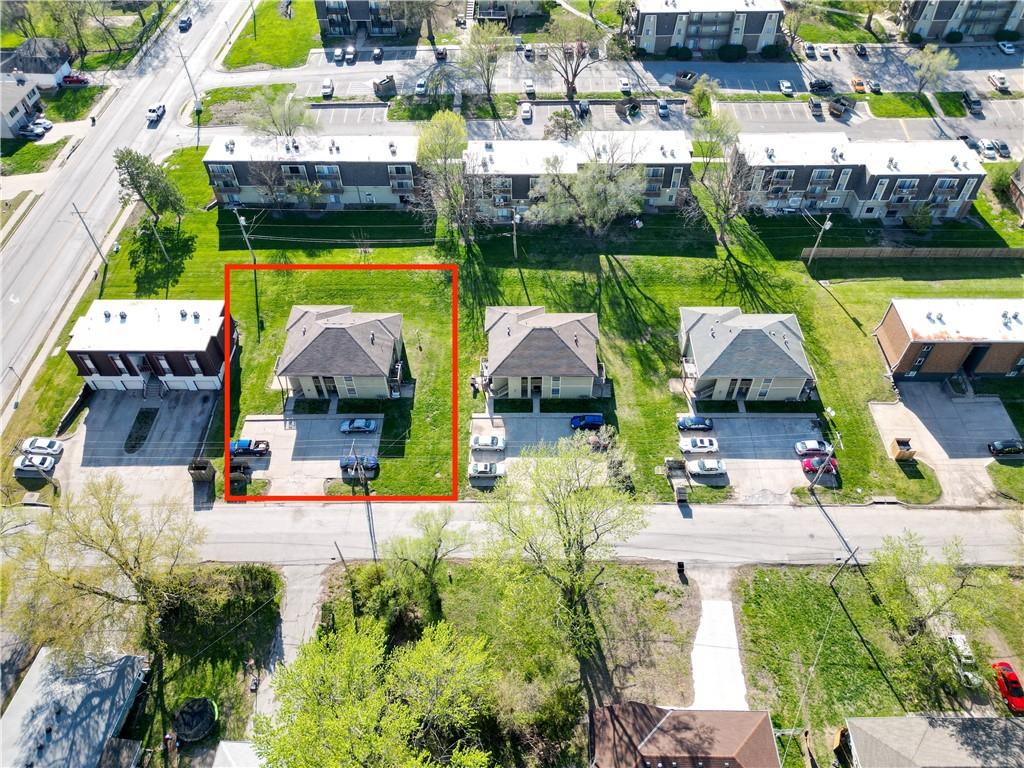 8630 Lane Ave, Raytown, MO 64138