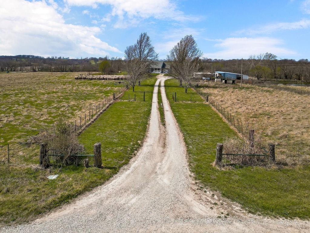 862 SW 1651 Rd, Holden, MO 64040