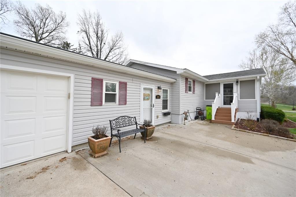 5005 NW Merrimac Ave, Riverside, MO 64150