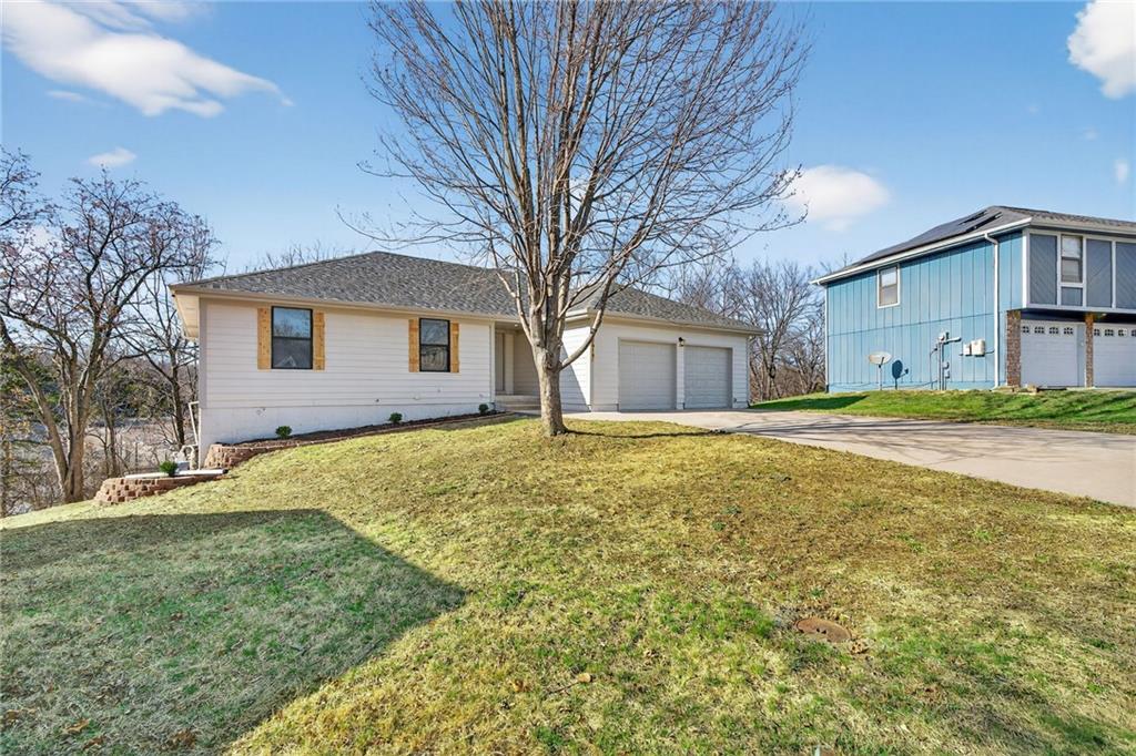 2619 SW Morningside Dr, Blue Springs, MO 64015