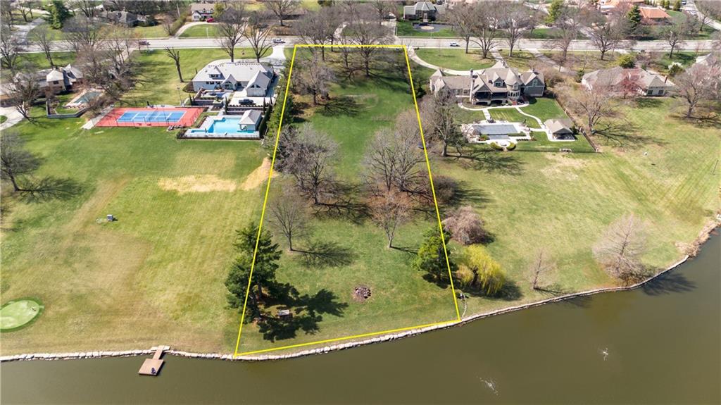 8801 Mission Rd, Leawood, KS 66206