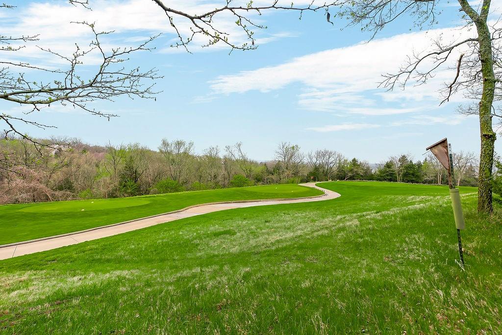 27205 W 100th Ter, Olathe, KS 66061