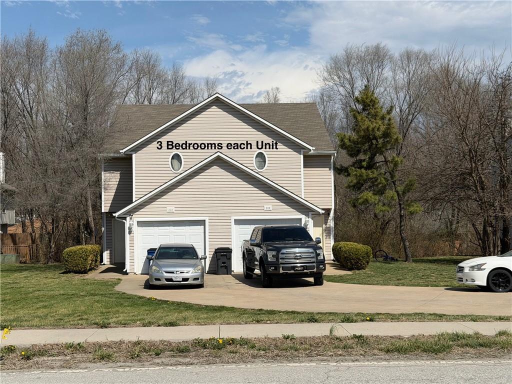 209 - 213 SW South Ave, Blue Springs, MO 64014