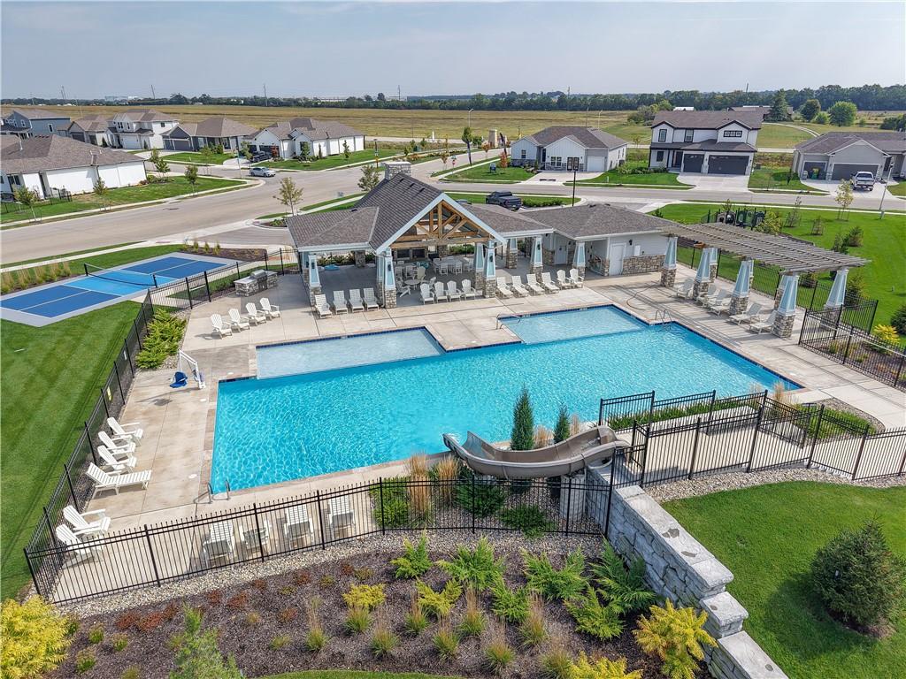25249 W 177th Ter, Gardner, KS 66030