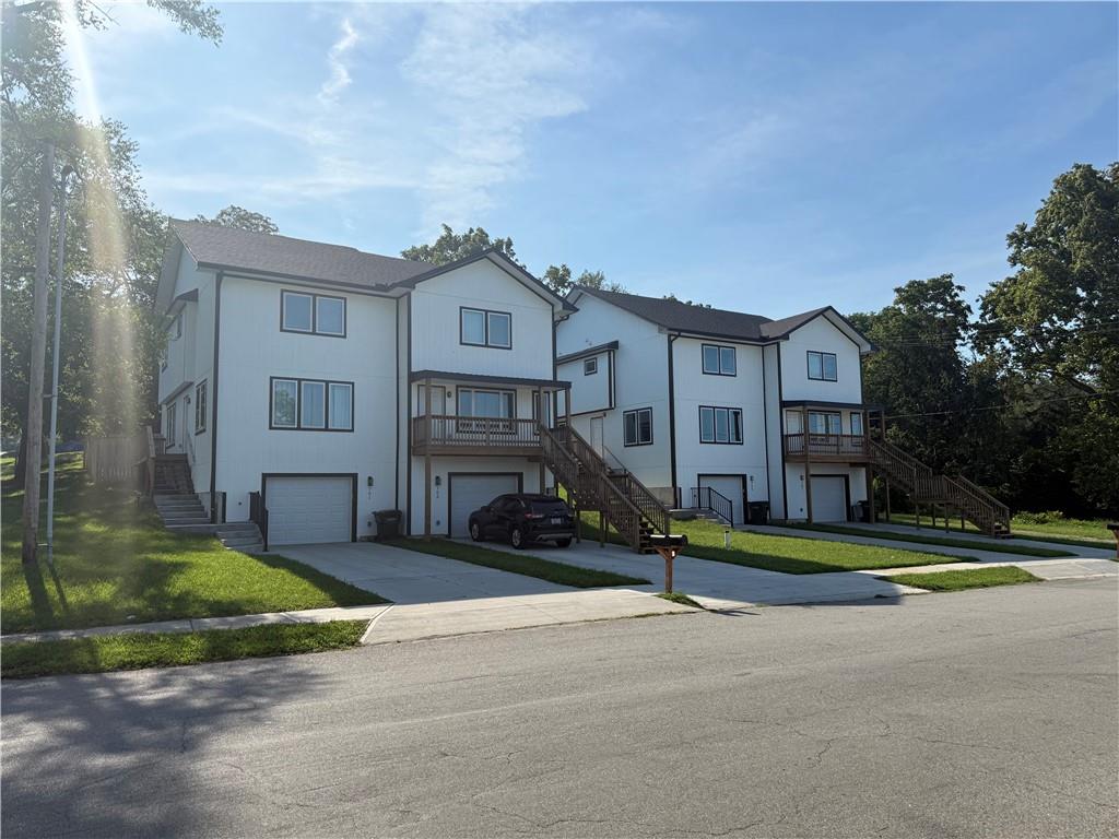 701-703 N 2nd St, Leavenworth, KS 66048
