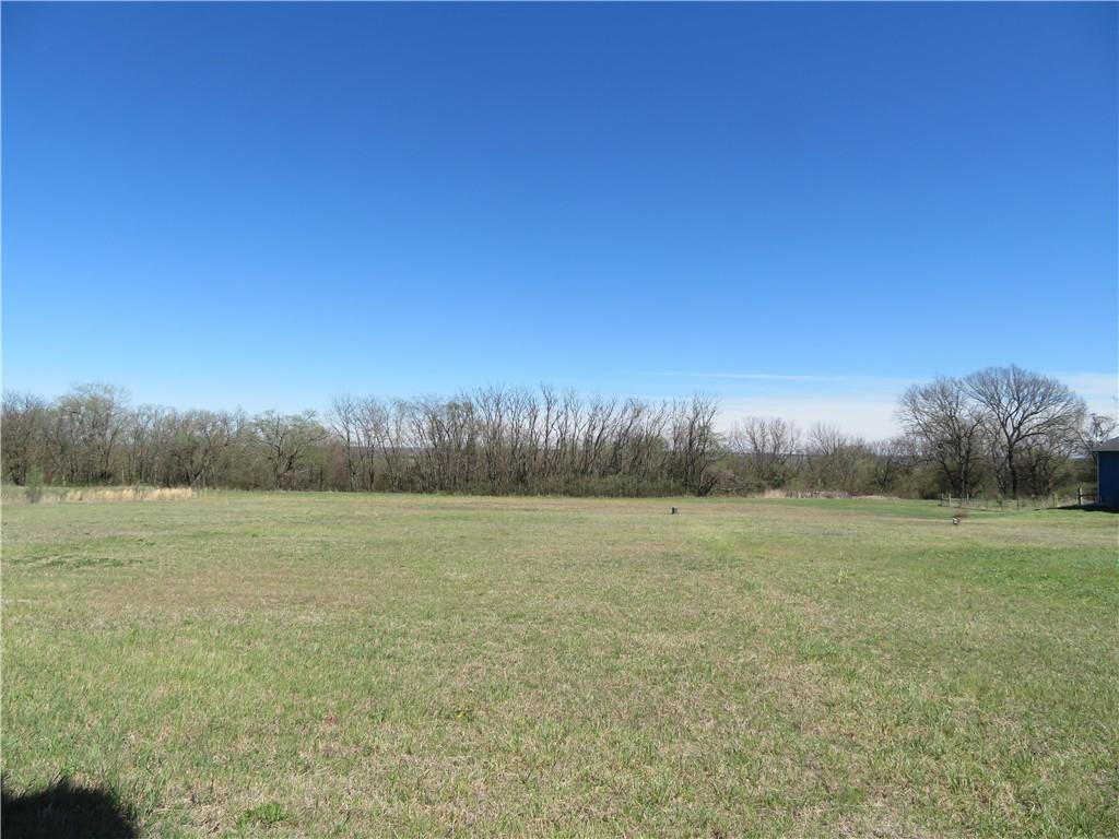 Lookout Rd, Paola, KS 66071