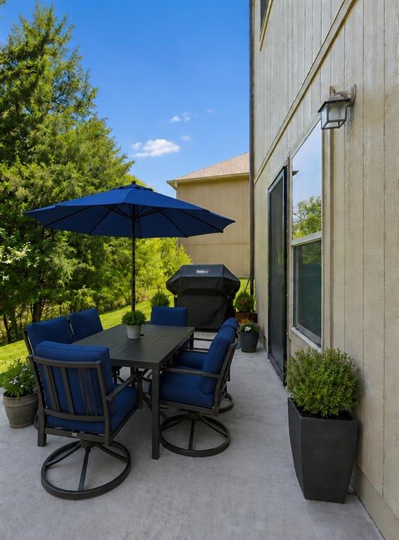 3400 NW 50 St, Riverside, MO 64150