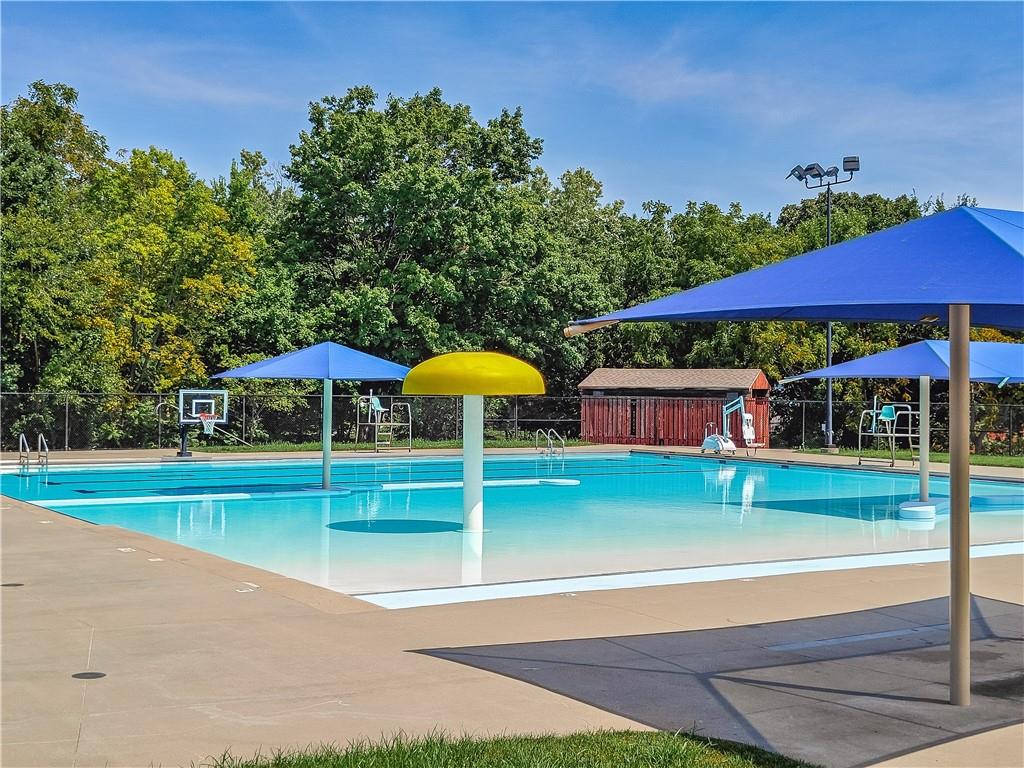 10560 Noland Rd, Overland Park, KS 66215