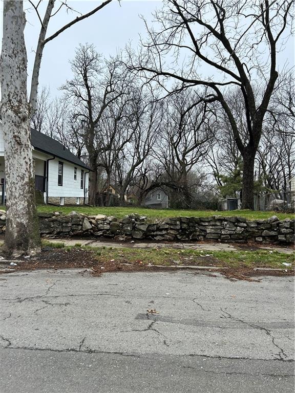 2322 Poplar Ave, Kansas City, MO 64127