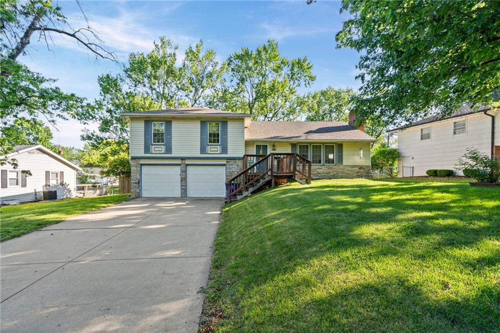 10602 E 79th Ter, Raytown, MO 64138