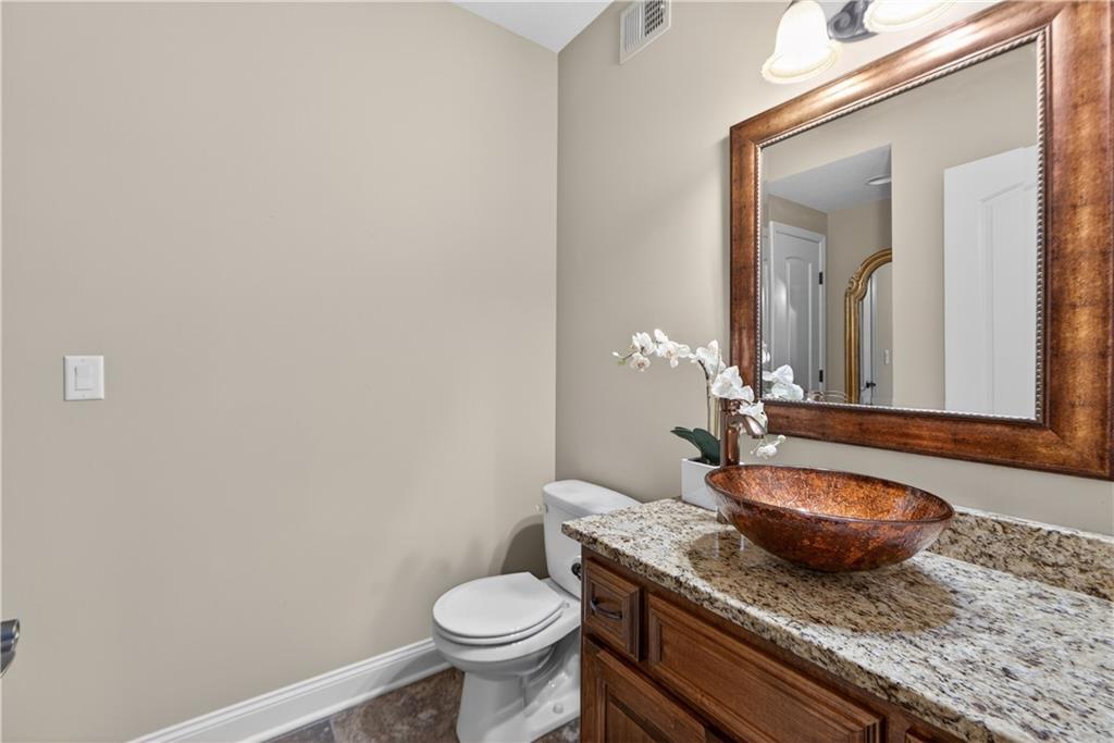 15320 Larsen St, Overland Park, KS 66221