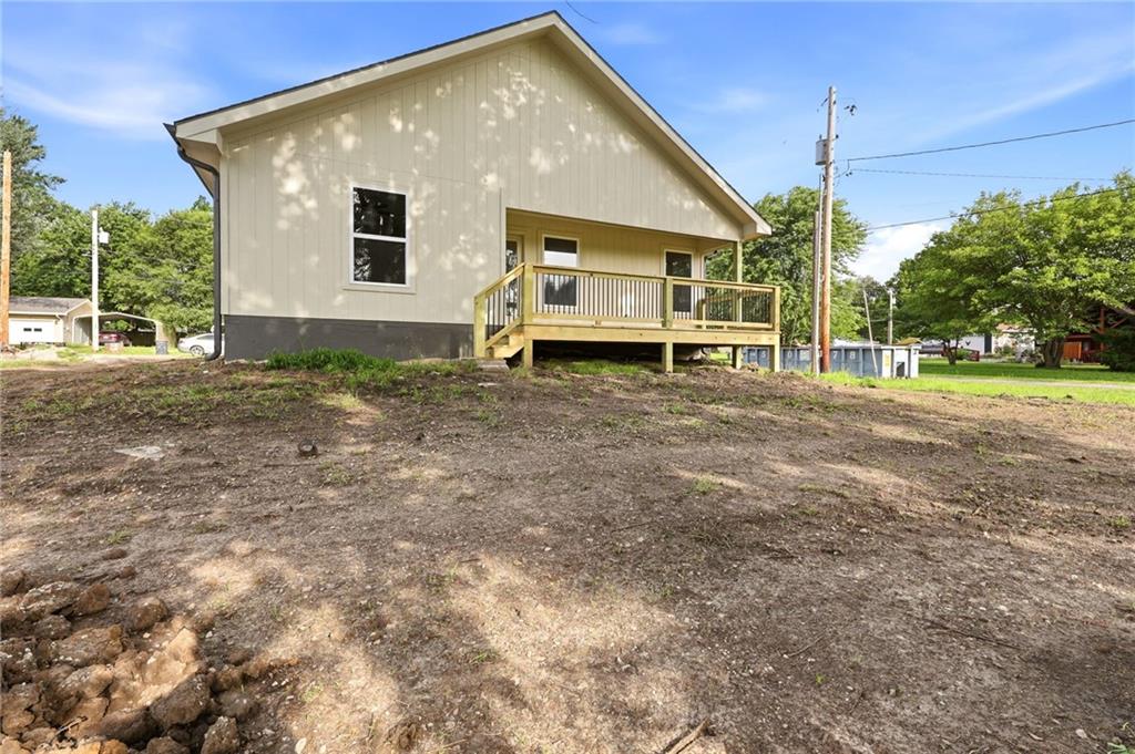 103 S Crittendon St, Holden, MO 64040