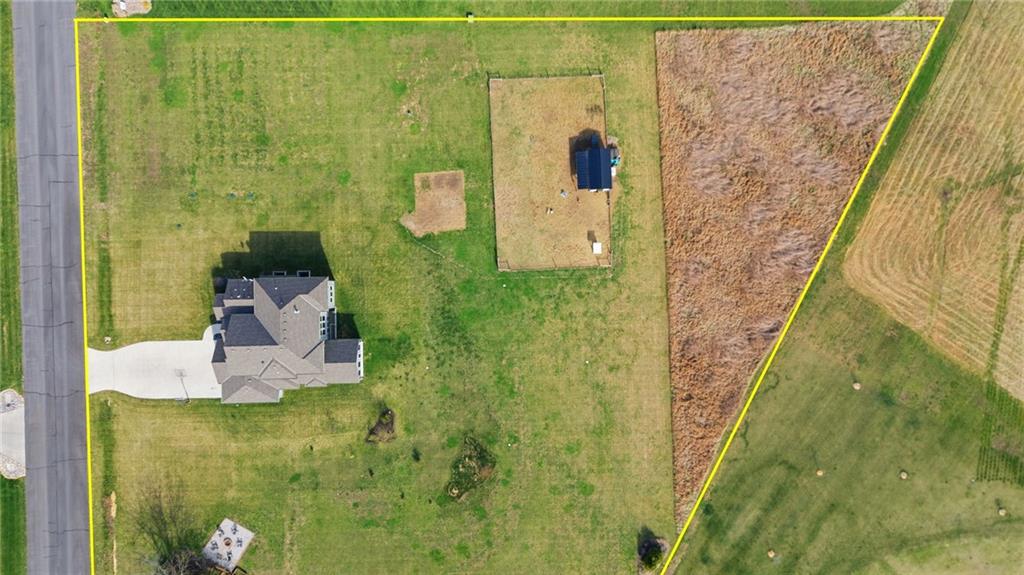 15909 Corbin Ct, Pleasant Hill, MO 64080