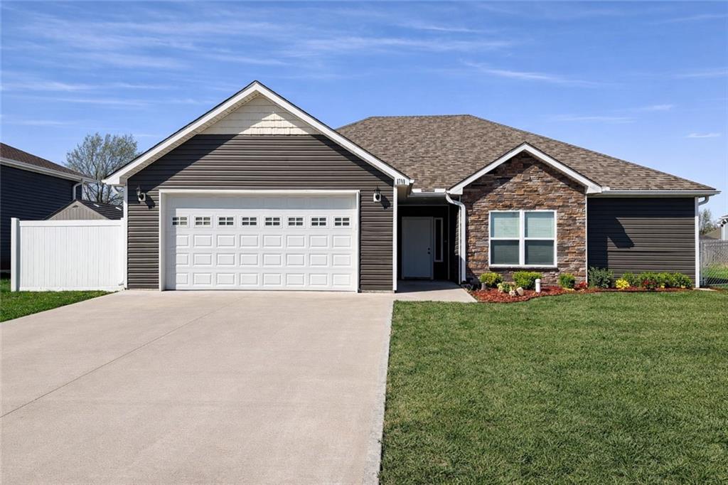 1700 W 6th Street Ter, Knob Noster, MO 65336
