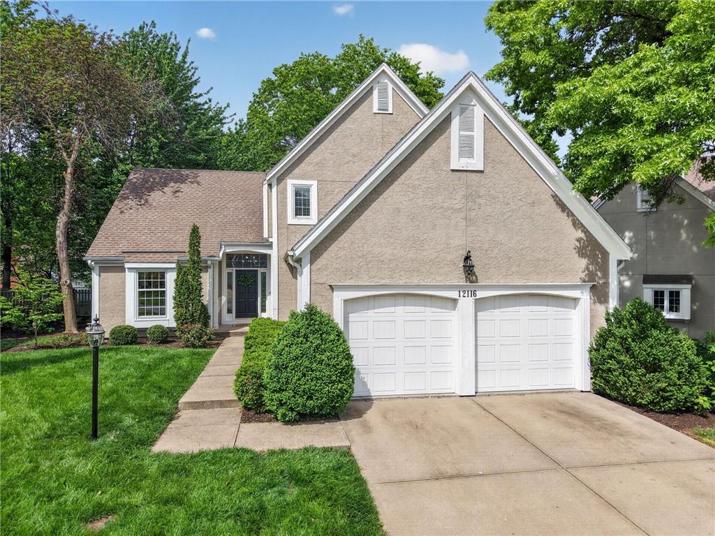 12116 Sagamore Rd, Leawood, KS 66209