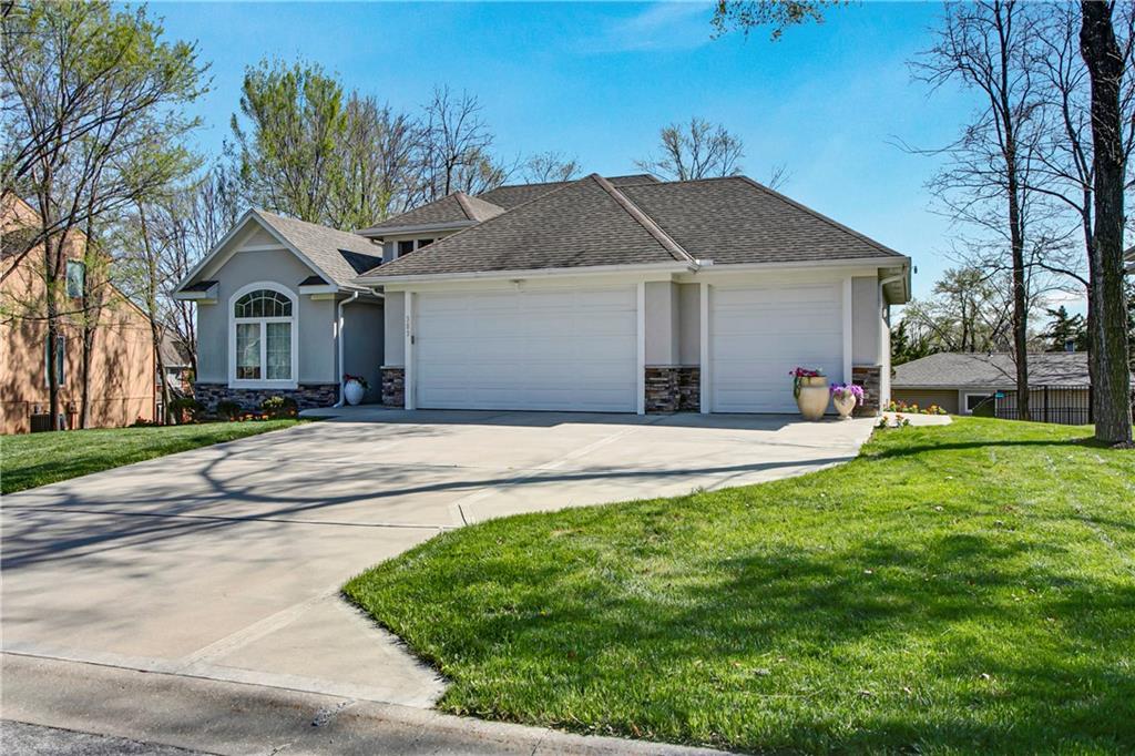 303 E 126th St, Kansas City, MO 64145