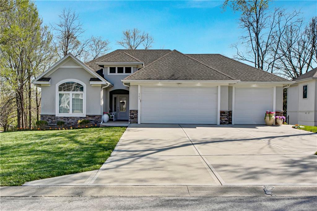 303 E 126th St, Kansas City, MO 64145