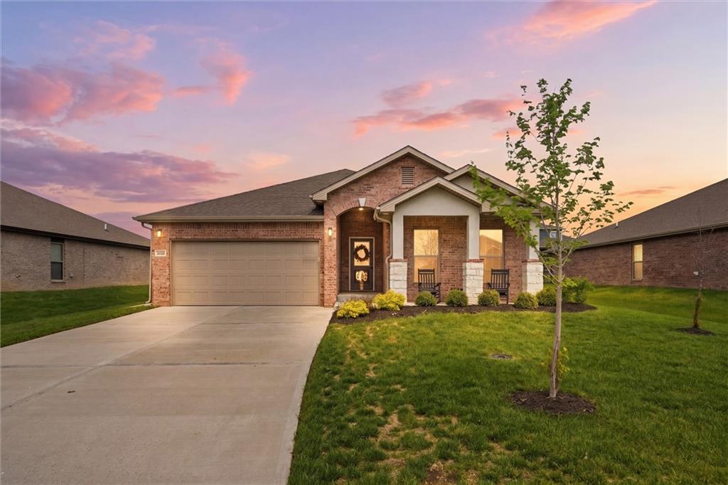 22662 W 89th St, Lenexa, KS 66227