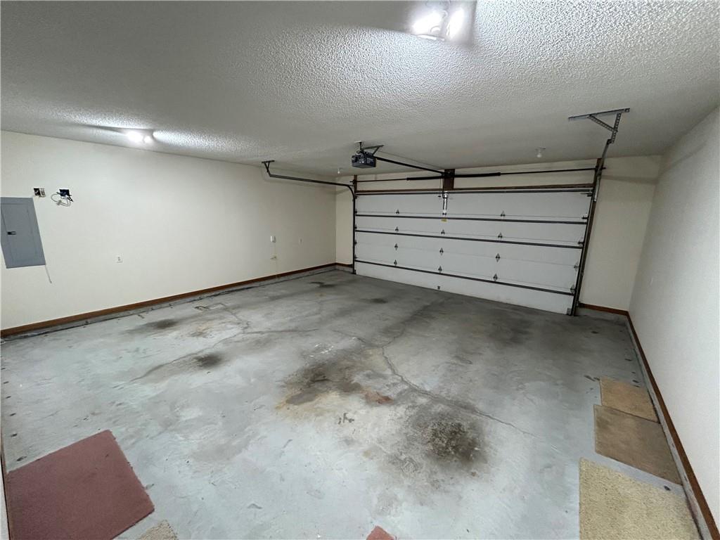 1379 NW M Hw, Clinton, MO 64735