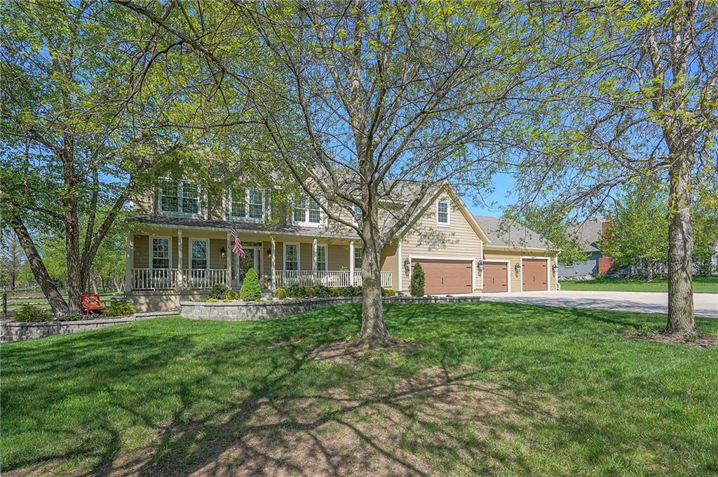 18440 Lamar Ave, Stilwell, KS 66085