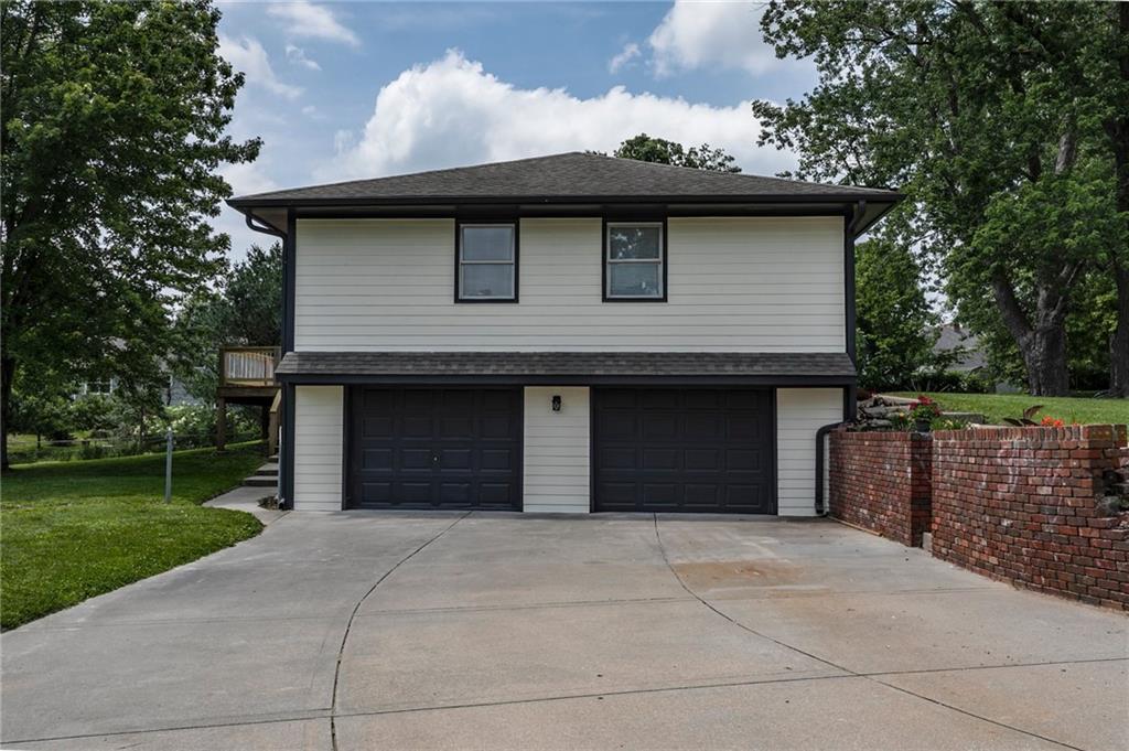 4521 Sutton Ct, Kansas City, KS 66106
