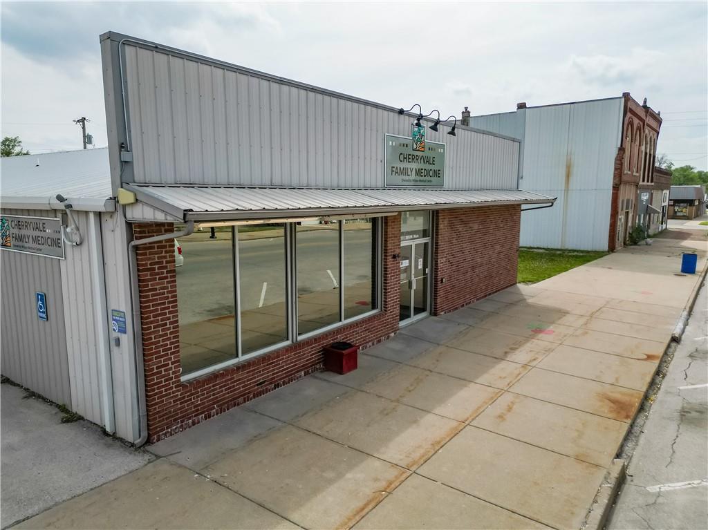 203 W Main St, Cherryvale, KS 67335