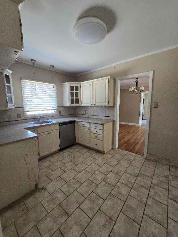 1625 SW Lakeside Dr, Topeka, KS 66604