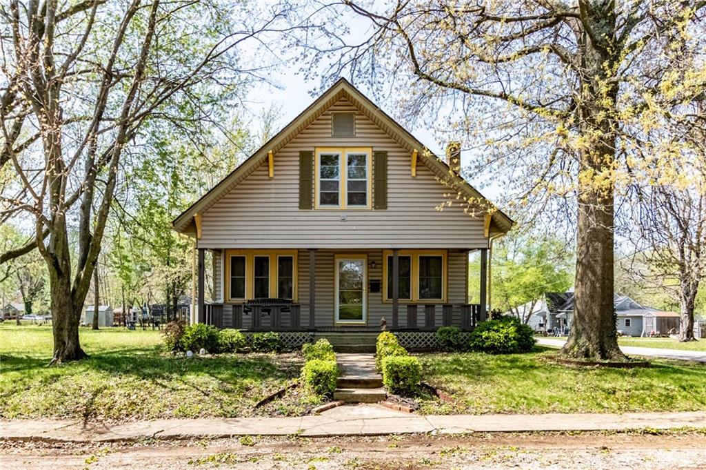 401 E Jackson St, Windsor, MO 65360