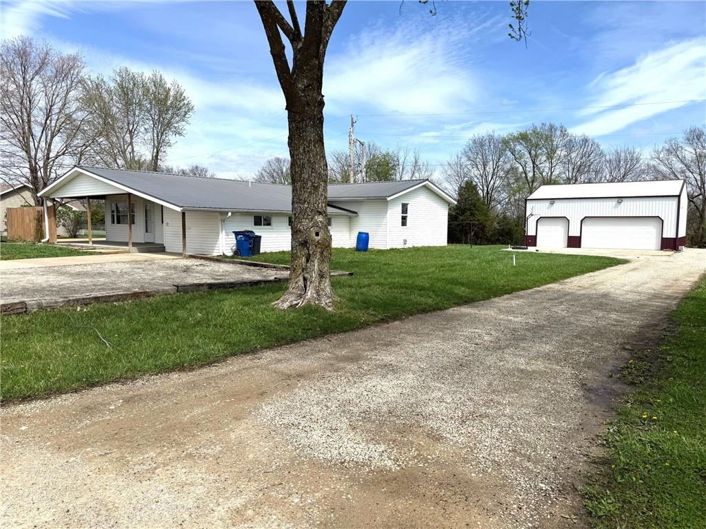 103 N Fuller St, Gallatin, MO 64640