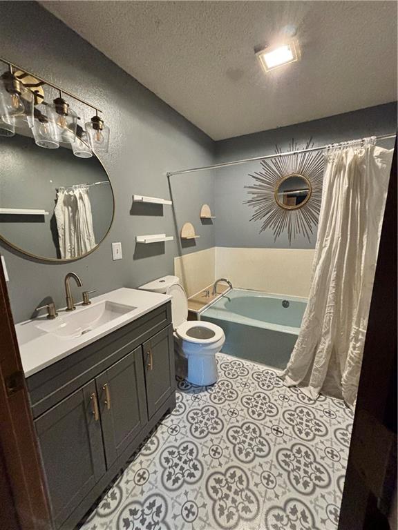 419 W 8th St, Fort Scott, KS 66701