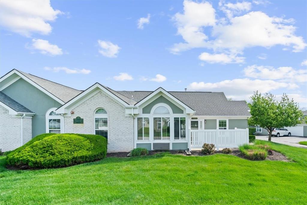 7127 Meadow View St, Shawnee, KS 66227