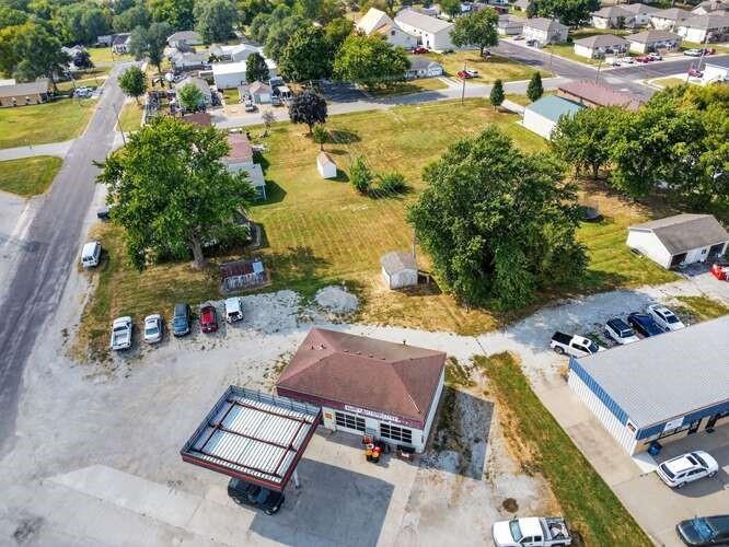 101 NW Railroad St, Odessa, MO 64076