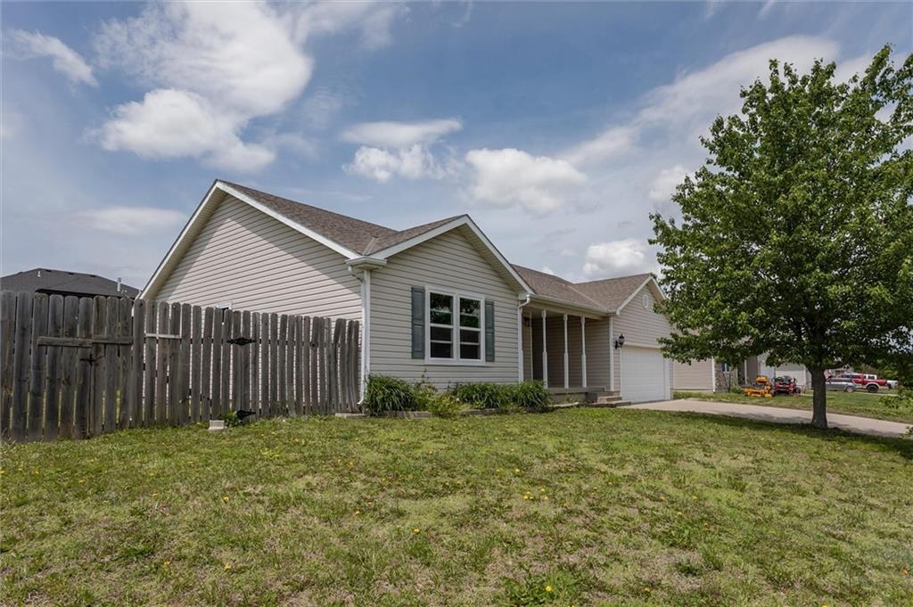 406 S Jackson St, Archie, MO 64725