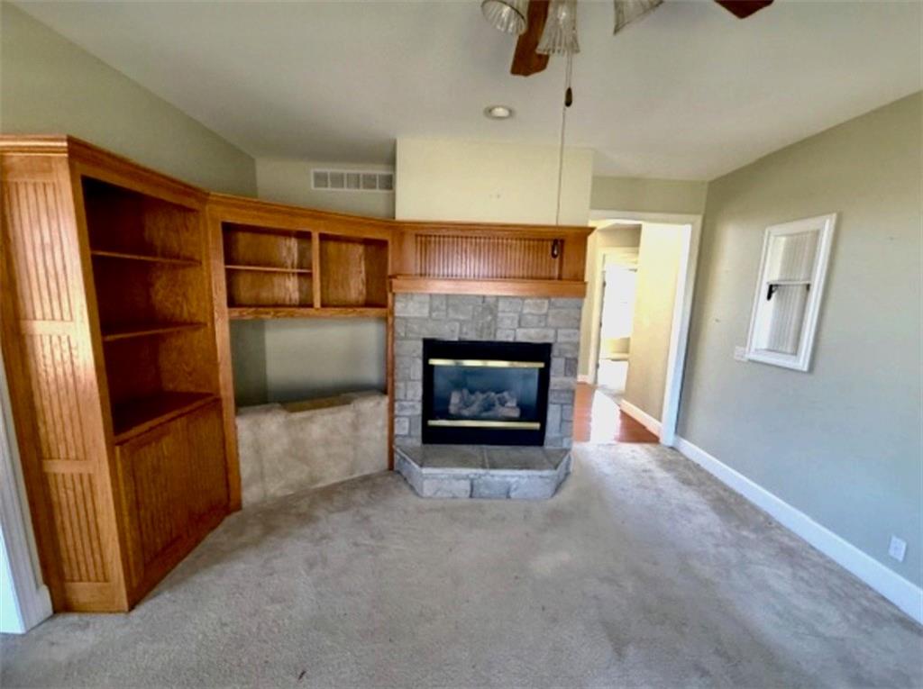 22367 S Madison St, Spring Hill, KS 66083