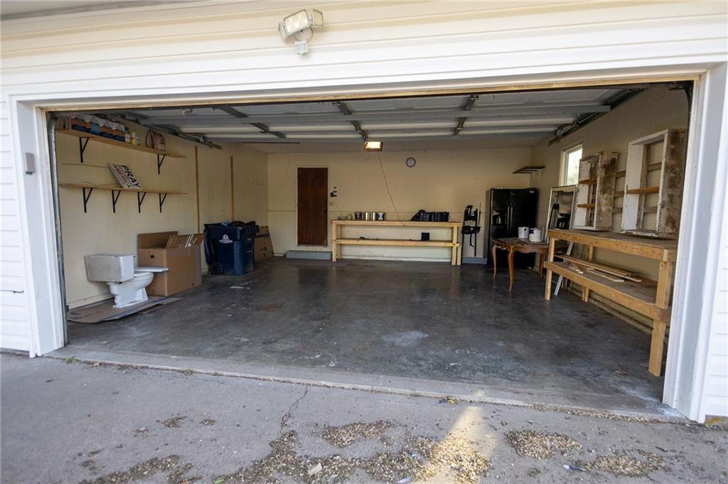 2411 Grand Ln, Independence, KS 67301