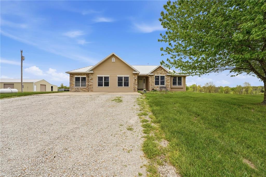 6520 Malcolm Lake Rd, Edgerton, MO 64444