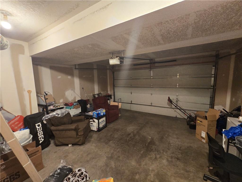 10609-11 E Maple Ave, Peculiar, MO 64078