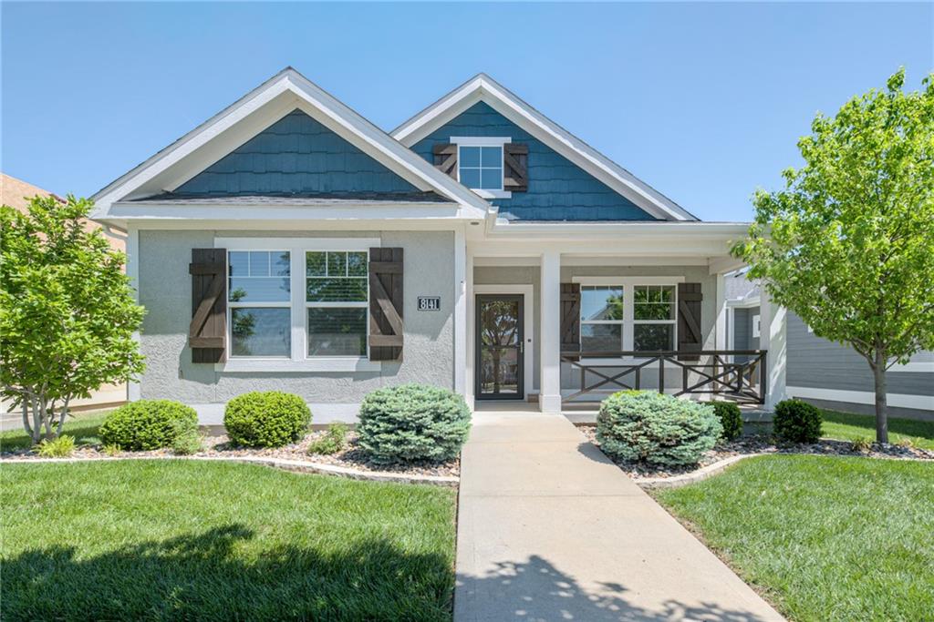 8141 N Farley Ave, Kansas City, MO 64158