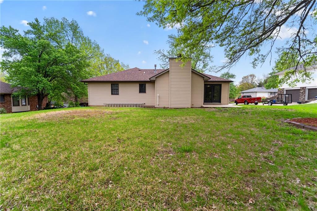 725 Shawn Dr, Jefferson City, MO 65109